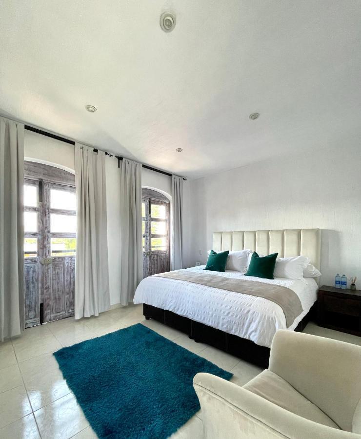 Suite Los Angeles تيكوزاوتلا المظهر الخارجي الصورة